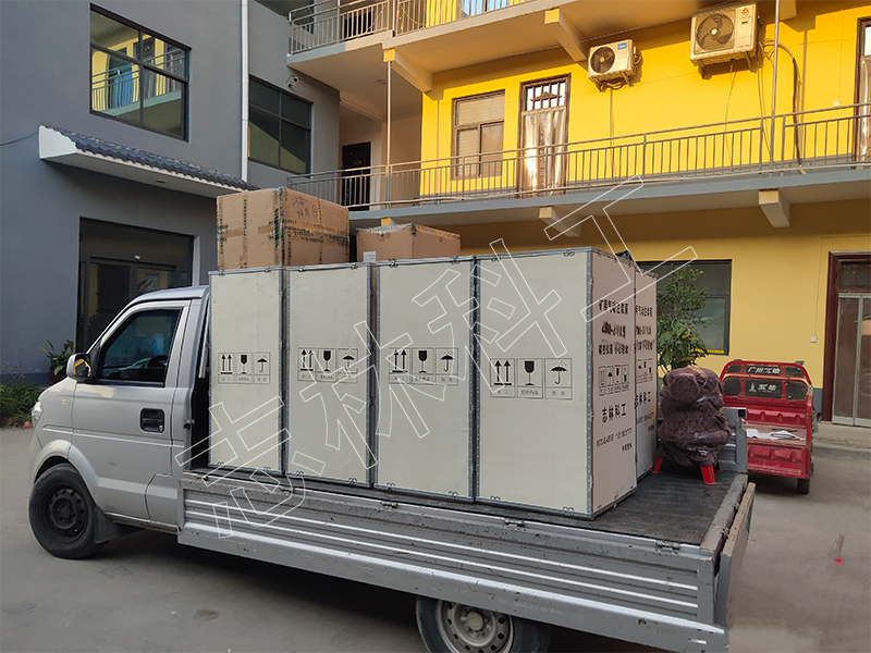 囊袋式注漿封孔器